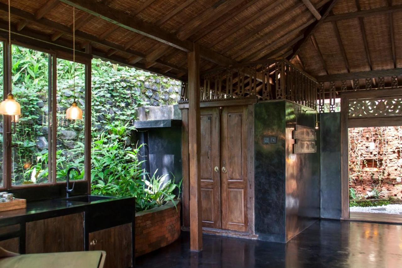 Villa Mahadevi Jungle Retreat Joglo 1 Ubud  Exterior photo